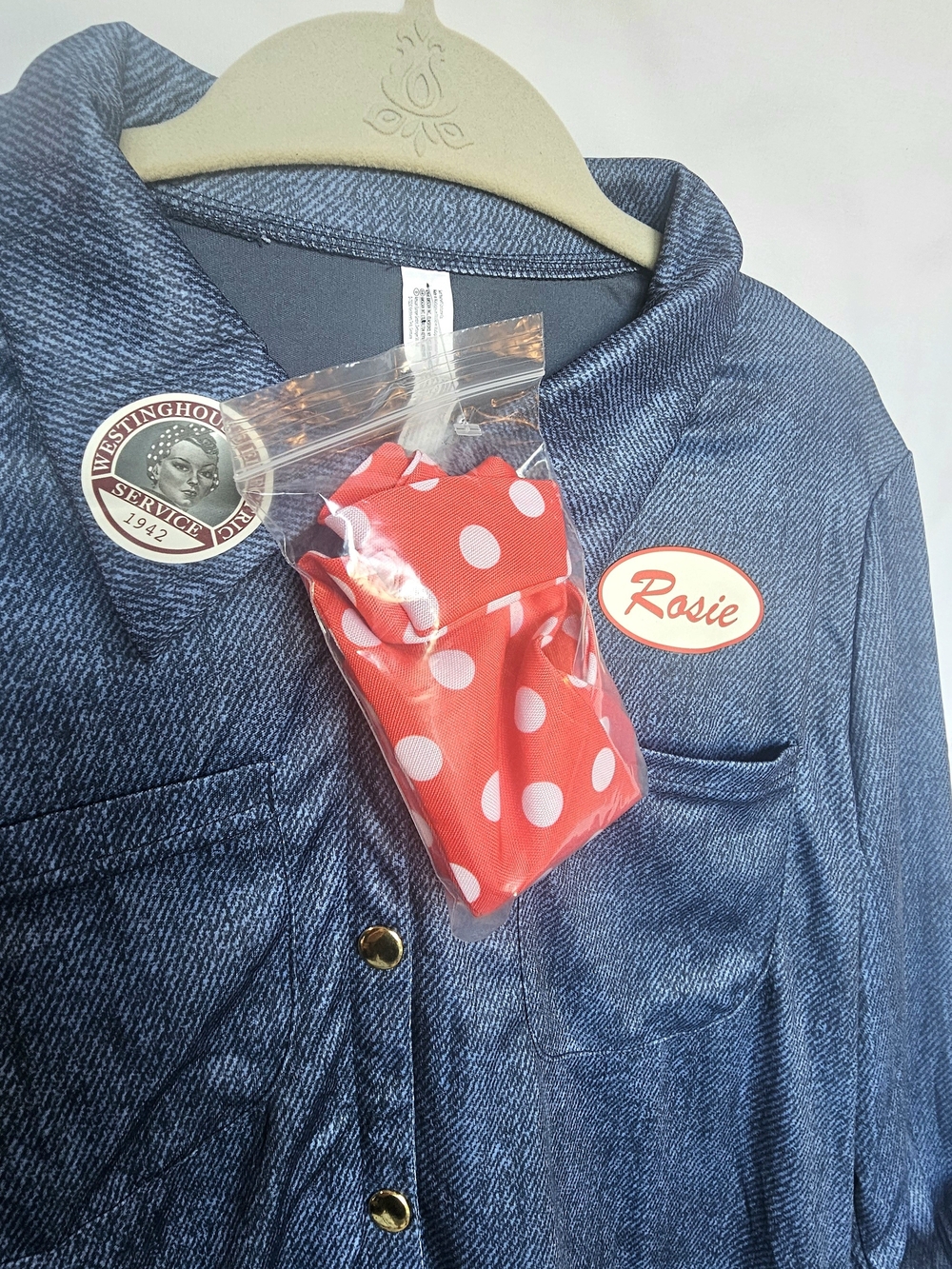 New Adult XL Rosie The Riviter Halloween Costume